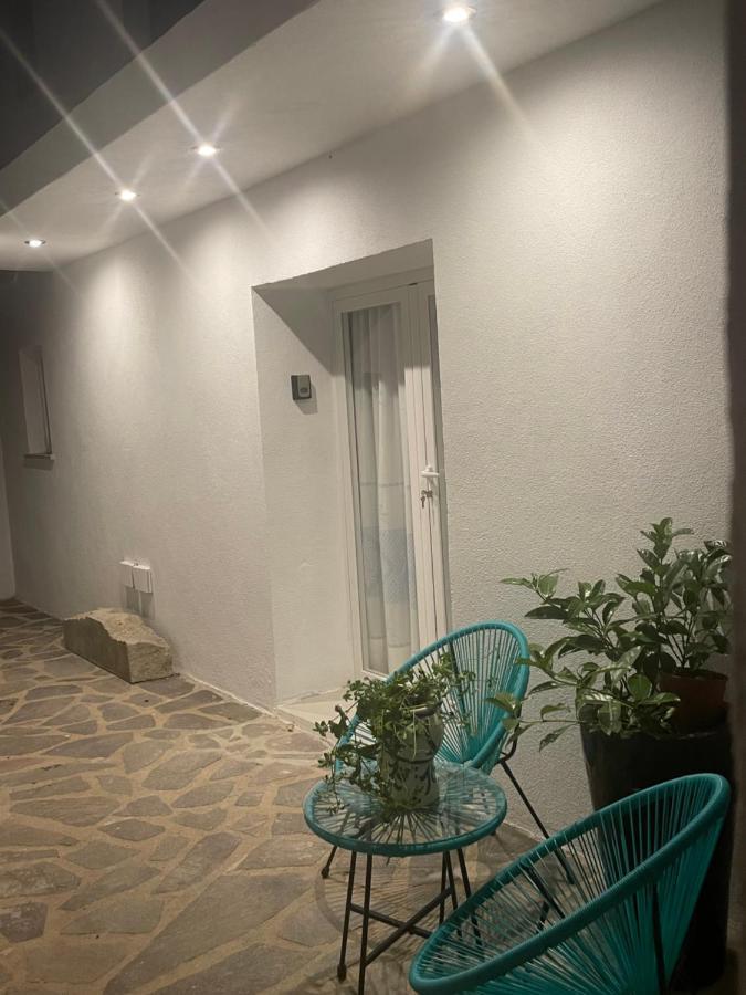 Tierra Guesthouse ออลเบีย ภายนอก รูปภาพ